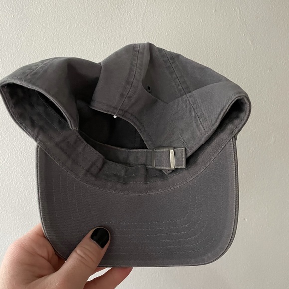 Men’s adjustable hat - Picture 3 of 3